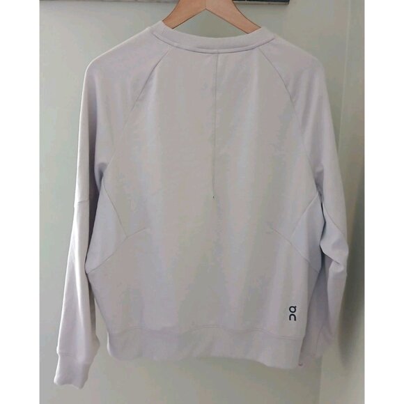ON Running Cloud Movement Sweatshirt - Picture 8 of 12